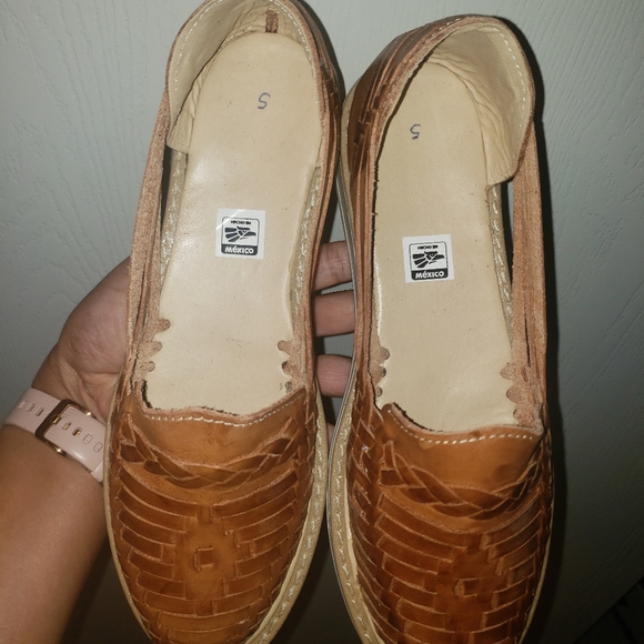 Tan huaraches - Picture 4 of 4